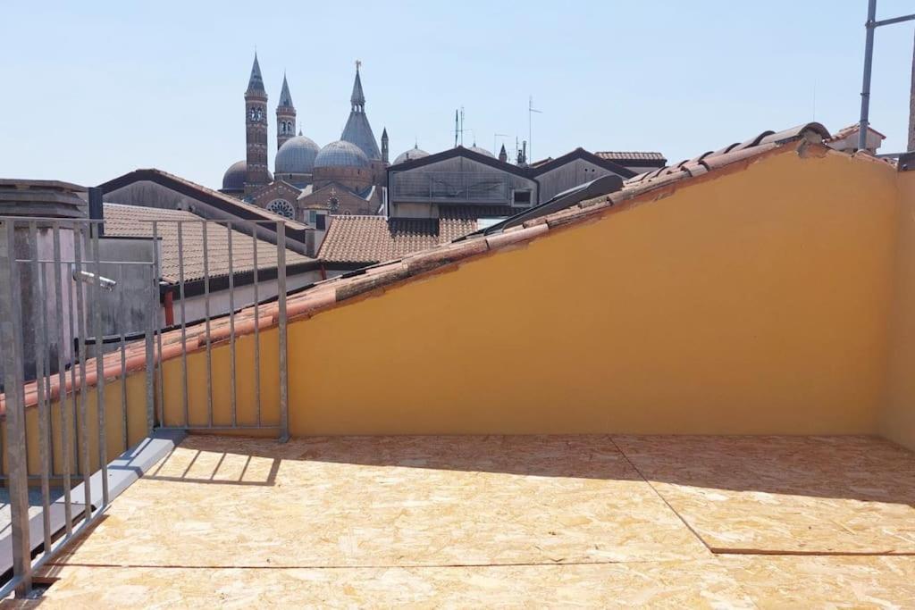 パドヴァResidenza Subitosanto "Gigliola" 9A - Bilocale Con Terrazzo Esclusivo Cupola Basilica Di Sant'Antonio-アパートメント エクステリア 写真